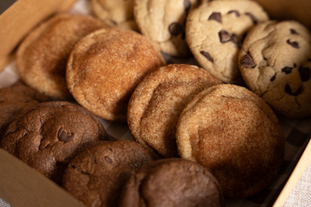 Medium Cookie Box