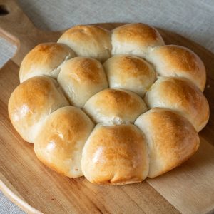 Sourdough Dinner Rolls