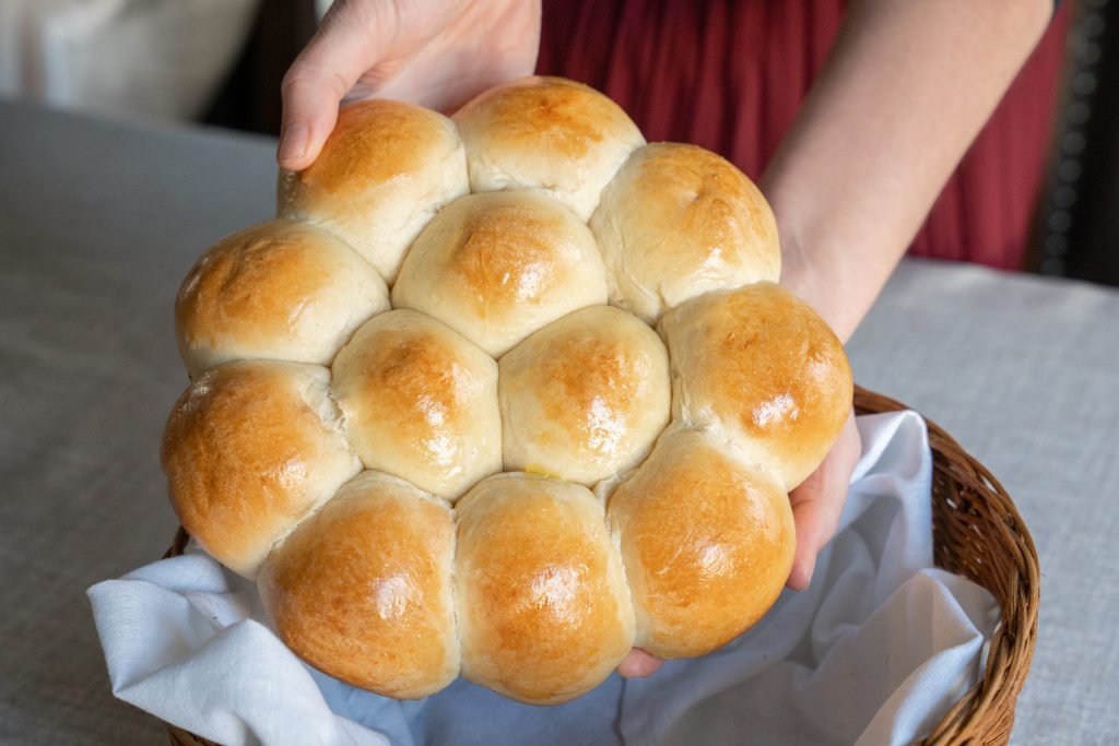 Sourdough Dinner Rolls