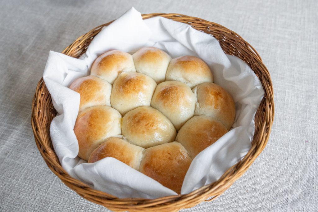 Sourdough Dinner Rolls